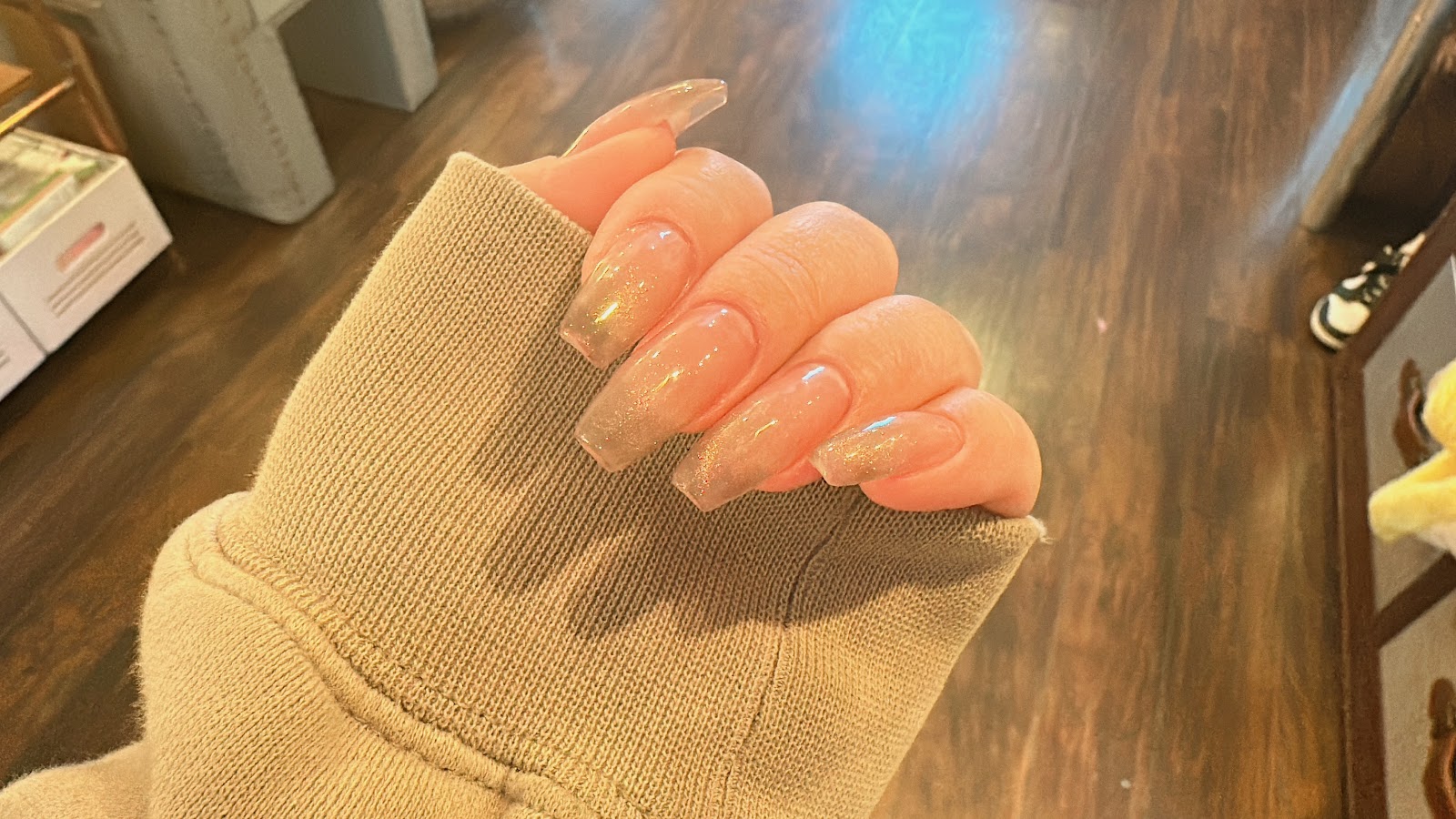 La mose Nail & Eyelashes | Flushing Eyelashes Salon nail photo 3