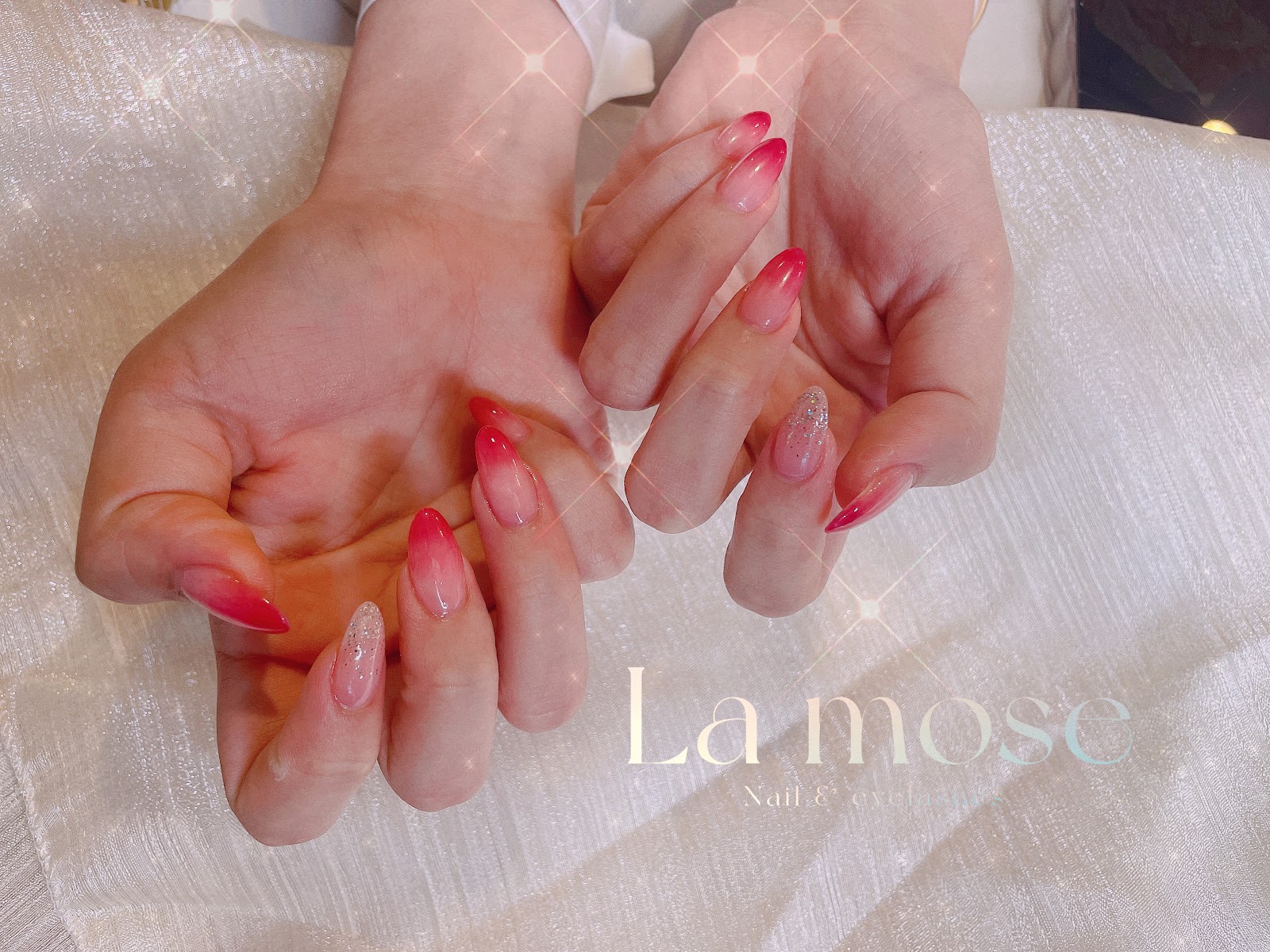 La mose Nail & Eyelashes | Flushing Eyelashes Salon nail photo 4