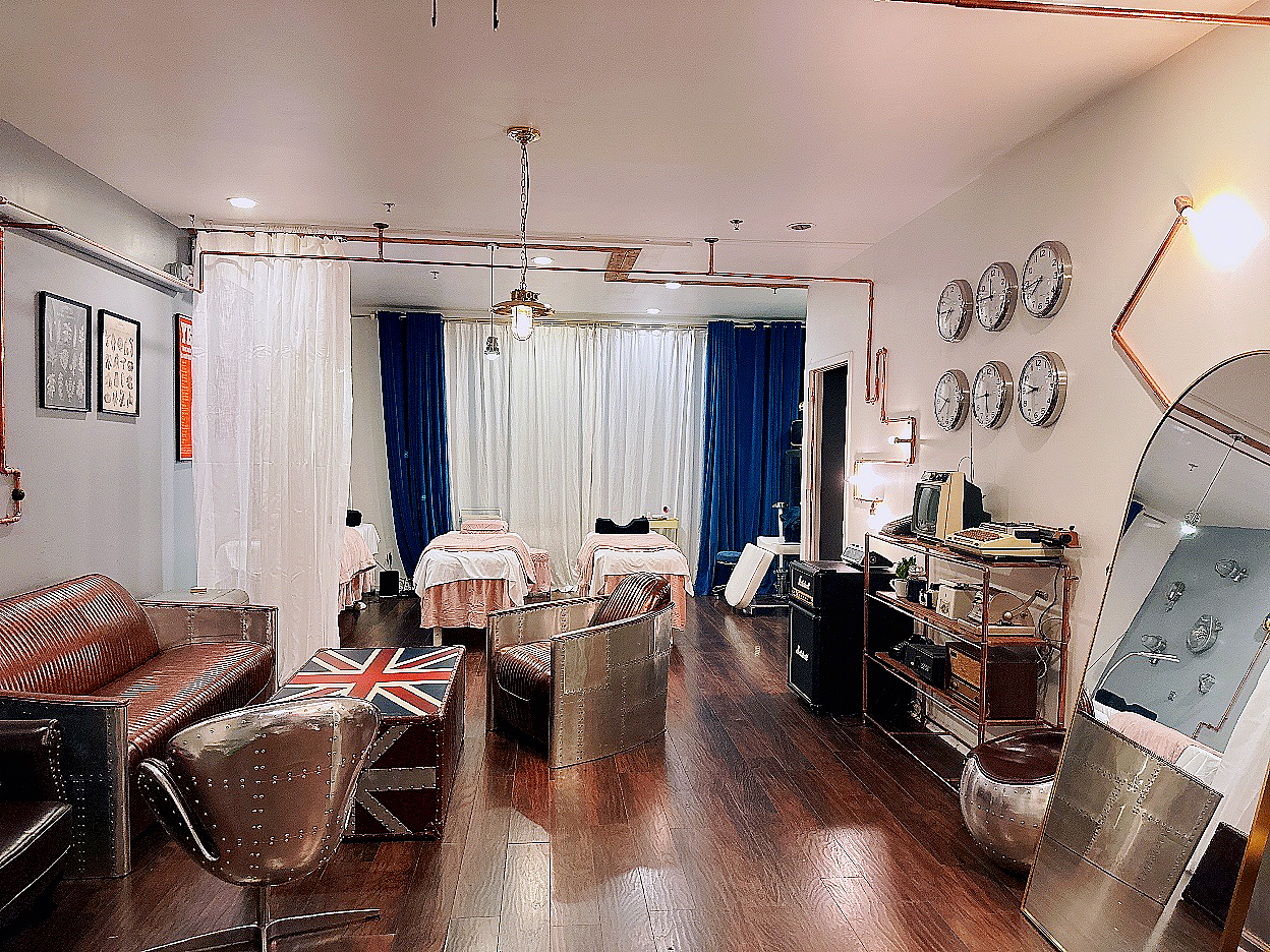 La mose Nail & Eyelashes | Flushing Eyelashes Salon nail photo 6